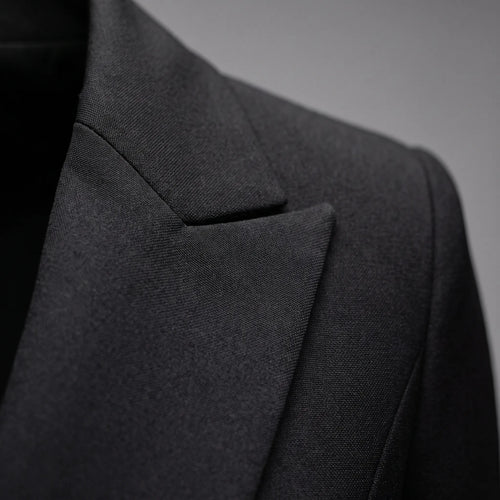 Avenia - Elegancka Biała Sukienka Midi W Stylu Marynarki