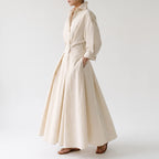 Elegancia - Rozkloszowana Długa Sukienka Elegancka