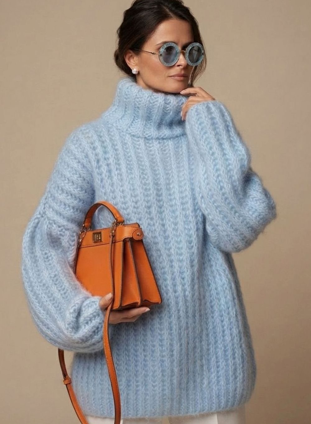 Charlyn - Oversizowy Sweter Damski z Golfem