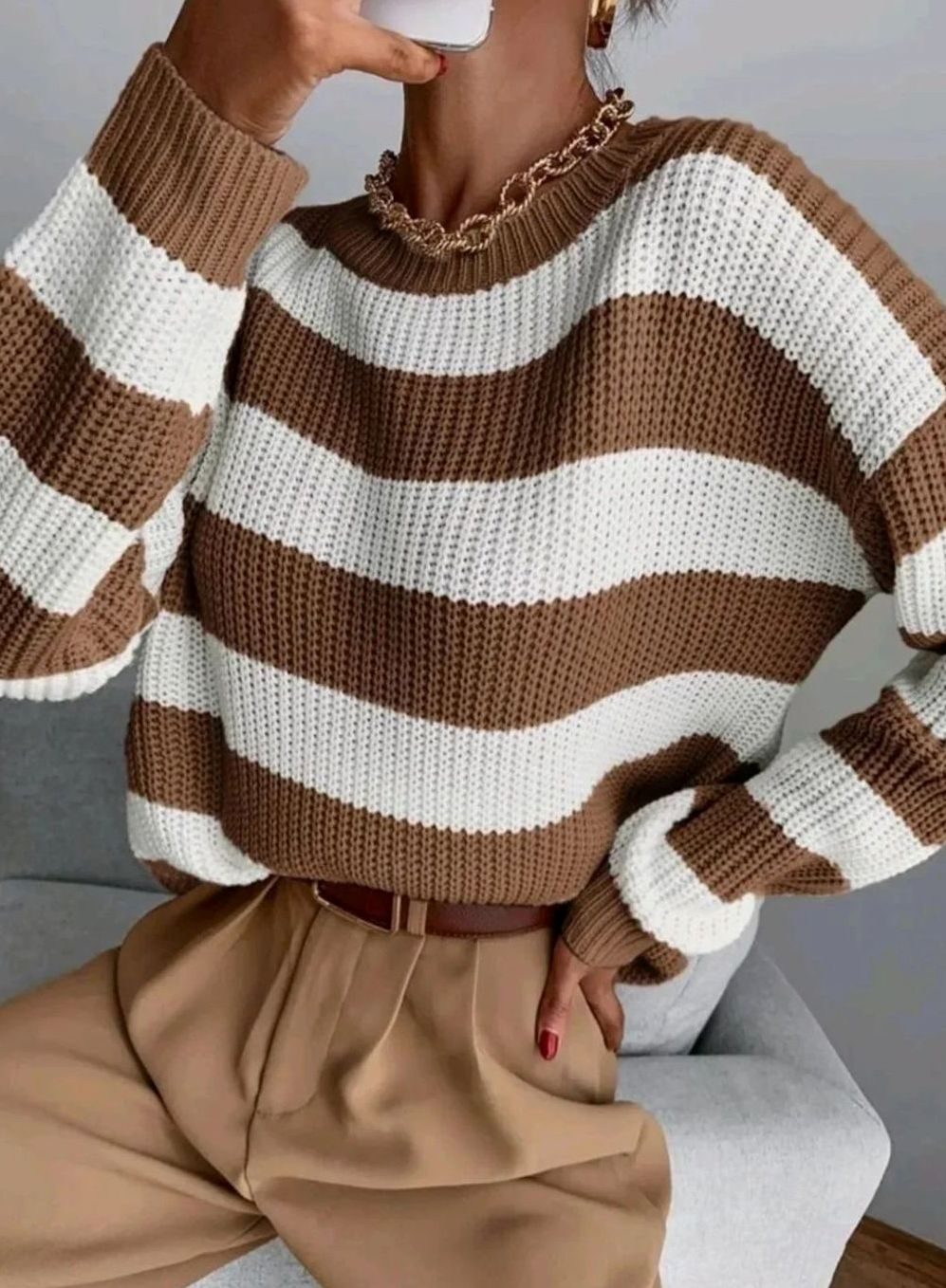 Sweter w paski oversize - Brązowy